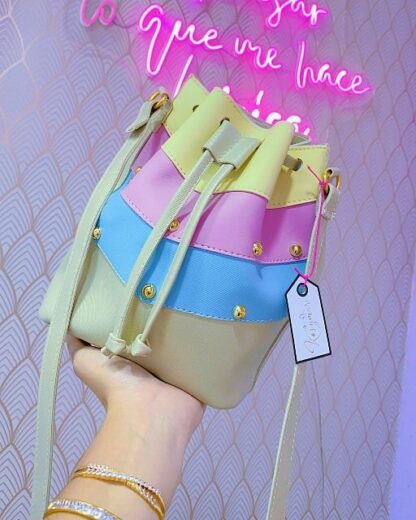 Tula multicolor