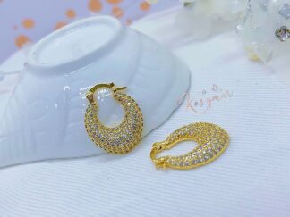 Aretes media luna