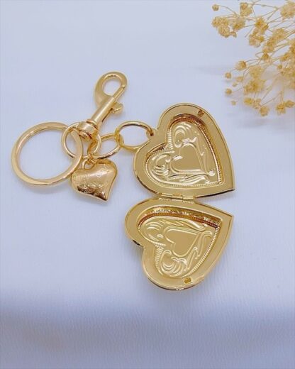 Llavero Relicario corazón