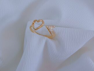 Anillo Love 
Oro Laminado