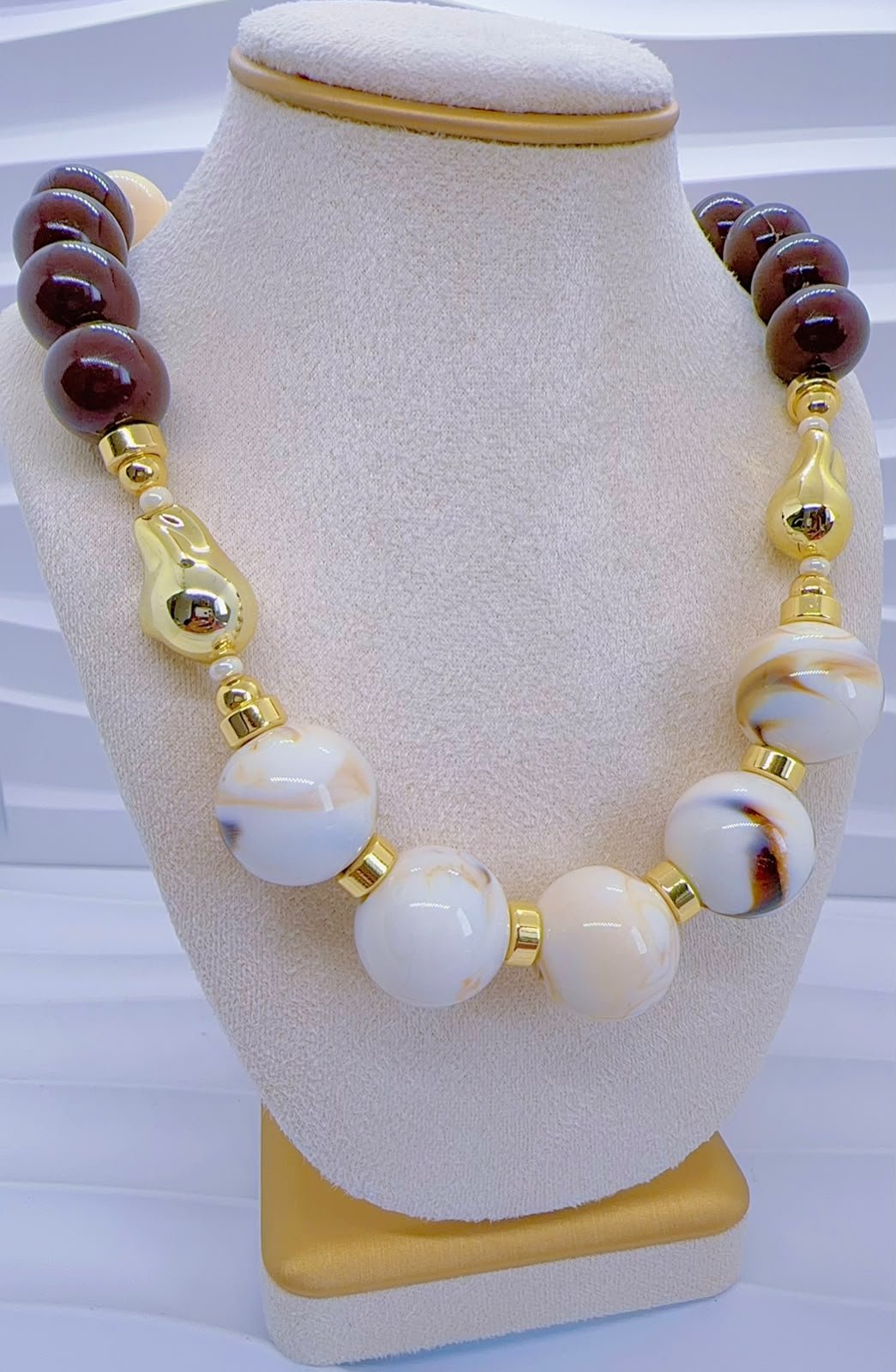 Collar Mitzy